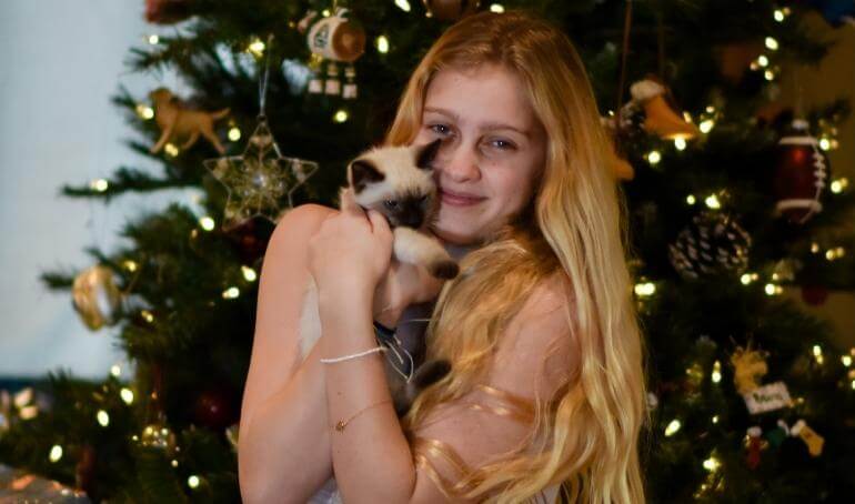 Happy Tails | Emmie